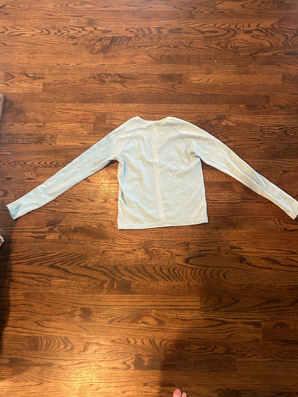 RARE sparkly lululemon athletica pale blue lightweight crew top